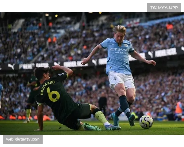 战术预测:巴黎圣日耳曼主场如何限制皇马的边路叠瓦式进攻